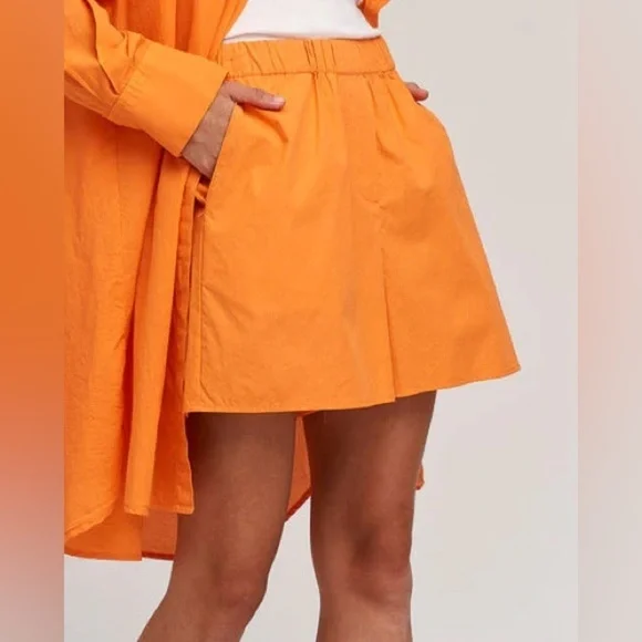 NEW Velvet by Graham & Spencer Orange Cotton Shorts XS